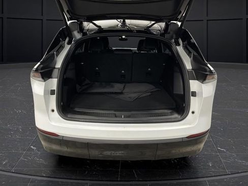 Used 2024 Jeep Wagoneer Launch Edition image 16