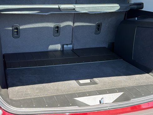 Used 2017 Chevrolet Equinox Premier w/ Enhanced Convenience Package AWD/4WD image 27