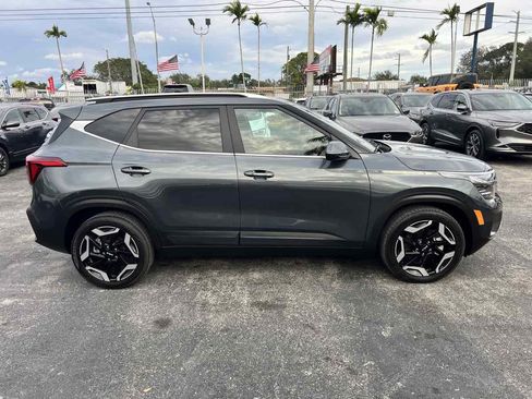 Used 2024 Kia Seltos SX image 9