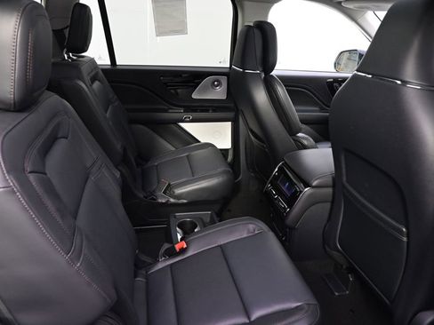 New 2026 Lincoln Aviator Reserve image 18