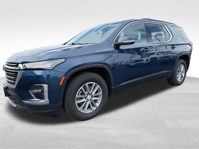 Used 2023 Chevrolet Traverse LT