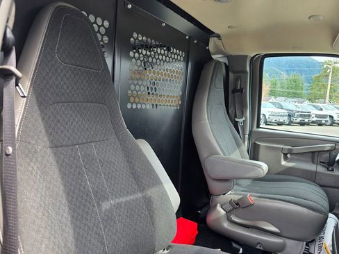 Used 2024 Chevrolet Express 2500 w/ Driver Convenience Package image 12