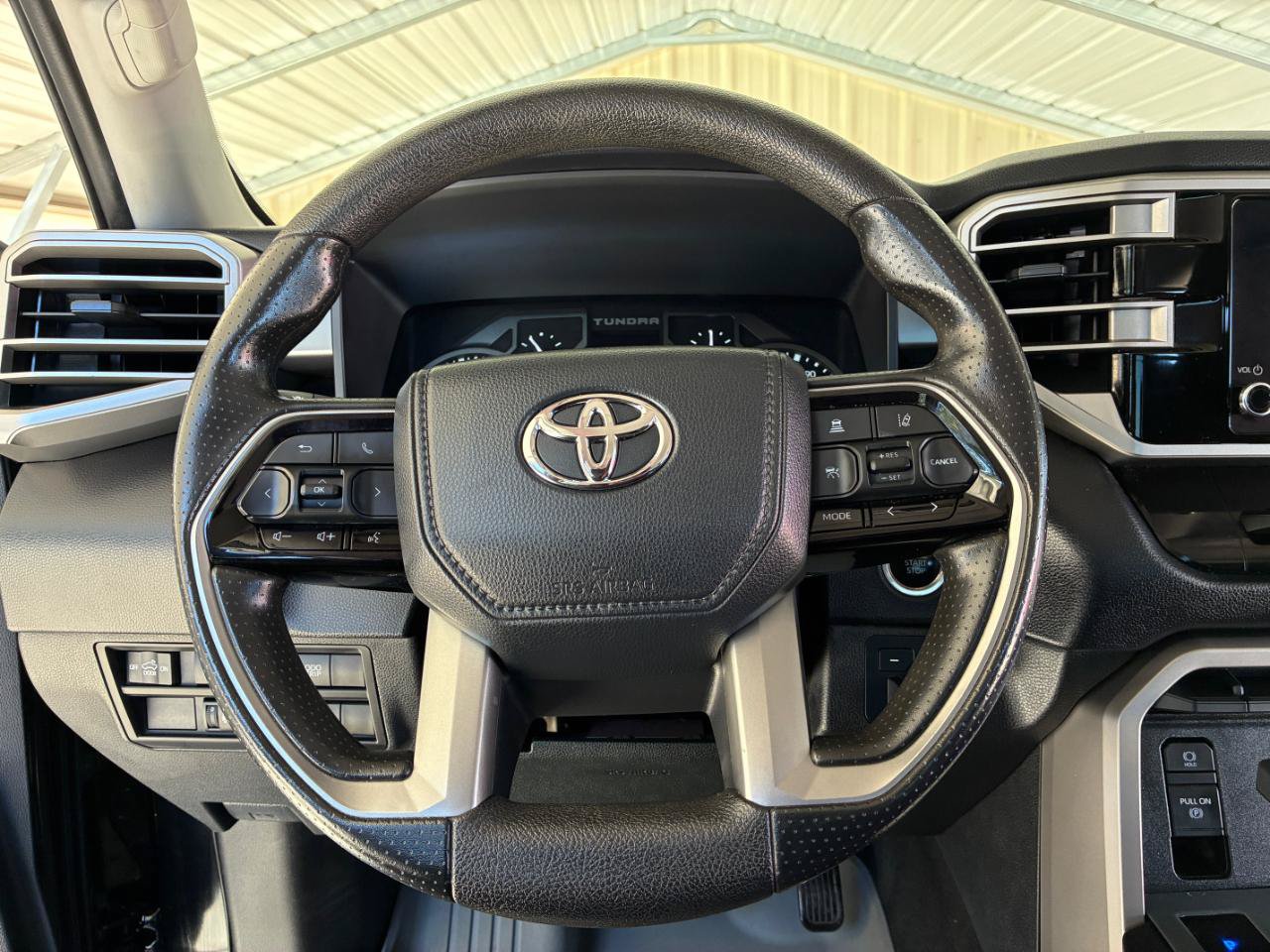 Used 2022 Toyota Tundra SR5 AWD/4WD image 16