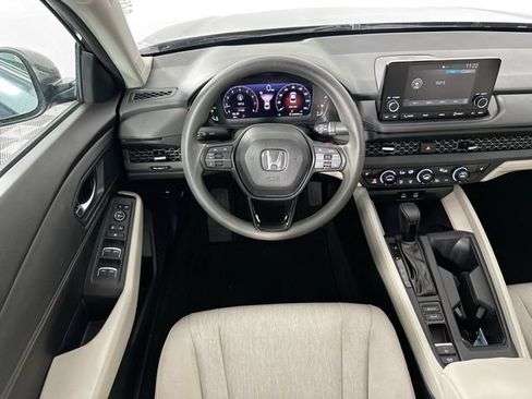 Used 2023 Honda Accord EX image 11