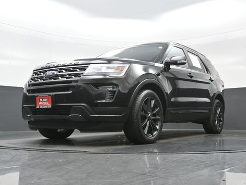 Used 2019 Ford Explorer XLT w/ Equipment Group 202A image 28