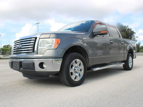 Used 2011 Ford F150 XLT w/ XLT Chrome Pkg RWD image 5