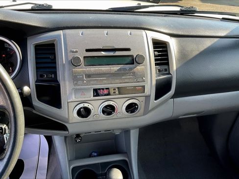 Used 2011 Toyota Tacoma PreRunner w/ SR5 Pkg #2 image 15