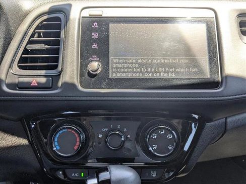 Used 2019 Honda HR-V Sport image 14