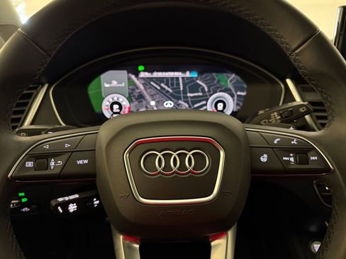 Used 2021 Audi Q5 2.0T Premium Plus w/ Premium Plus Package AWD/4WD image 17