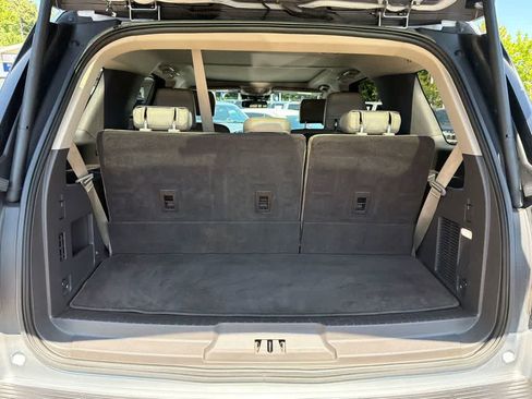 Used 2020 Ford Expedition XLT w/ Equipment Group 202A RWD image 16