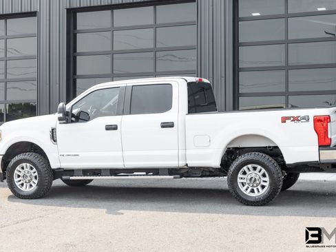 Used 2018 Ford F250 XL w/ STX Appearance Package AWD/4WD image 5
