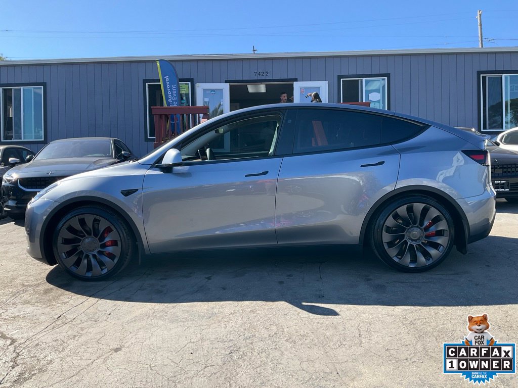 Used 2025 Tesla Model Y Performance AWD/4WD image 5