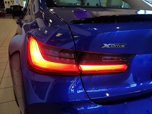 Used 2025 BMW M3 Competition w/ Executive Package image 11