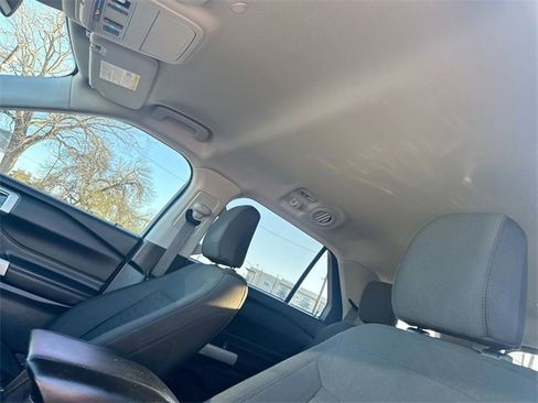 Used 2021 Ford Explorer XLT image 20