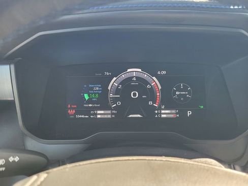 Used 2022 Toyota Tundra Platinum w/ Advanced Package AWD/4WD image 29