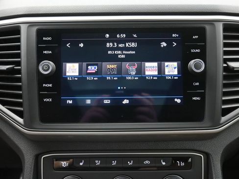 Used 2020 Volkswagen Atlas Cross Sport SE FWD image 9
