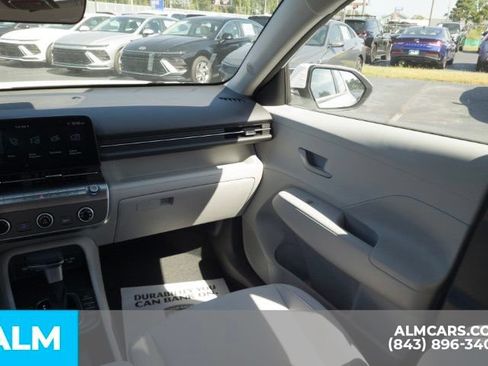 Used 2026 Hyundai Kona SE FWD image 18