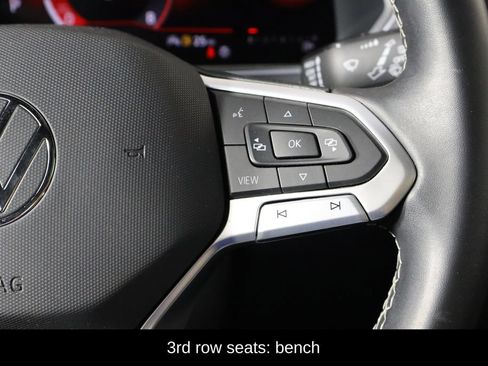 Used 2023 Volkswagen Tiguan SE R-Line FWD image 10
