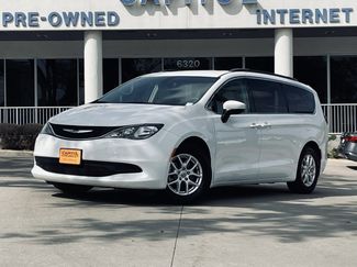 Used 2021 Chrysler Voyager Lxi video 1