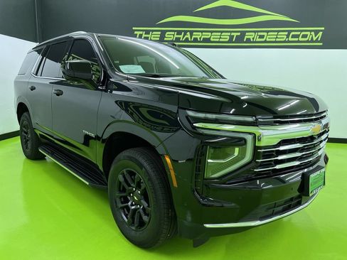 Used 2025 Chevrolet Tahoe LT AWD/4WD image 2