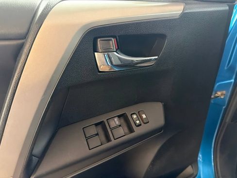 Used 2018 Toyota RAV4 XLE w/ Plus Extra Value Package AWD/4WD image 26