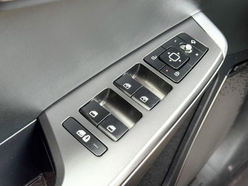 Used 2022 Kia EV6 Wind image 31