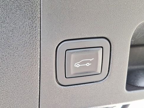 Used 2019 Cadillac XT5 Platinum image 26