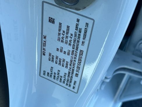 Used 2025 Tesla Model 3 RWD image 33