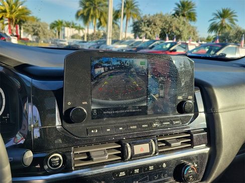 Certified 2023 Nissan Pathfinder Platinum image 24