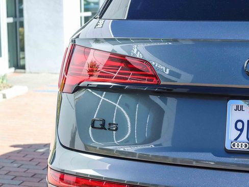 Certified 2025 Audi Q5 e Premium Plus w/ Premium Plus Package AWD/4WD image 9