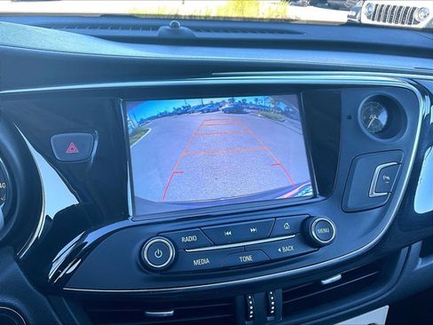 Used 2018 Buick Envision Essence image 21