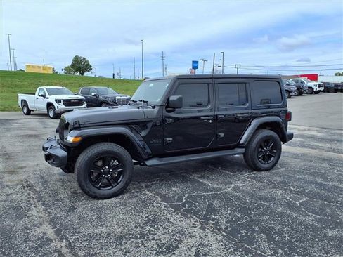 Used 2021 Jeep Wrangler Unlimited Sahara image 22