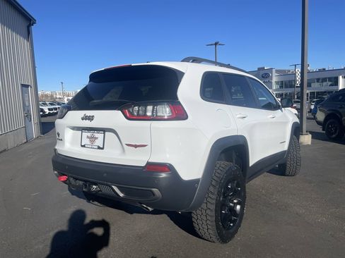 Used 2019 Jeep Cherokee Trailhawk image 7
