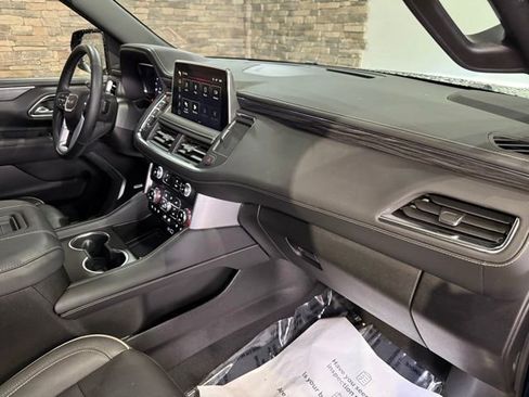 Used 2023 GMC Yukon SLT w/ SLT Luxury Package AWD/4WD image 29