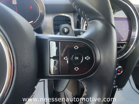 Used 2024 MINI Cooper S image 19