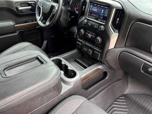 Used 2021 Chevrolet Silverado 1500 LT Trail Boss w/ Convenience Package II AWD/4WD image 13