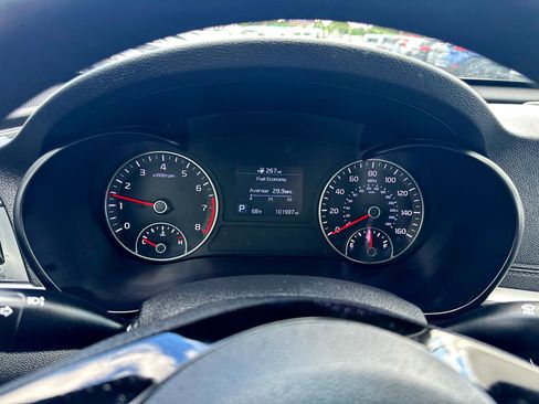 Used 2019 Kia Optima LX image 17