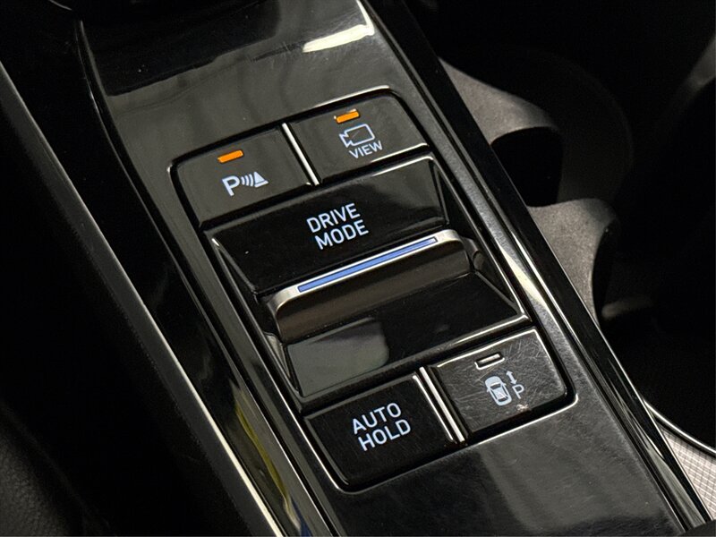 Used 2022 Hyundai Sonata Limited w/ Cargo Package FWD image 27