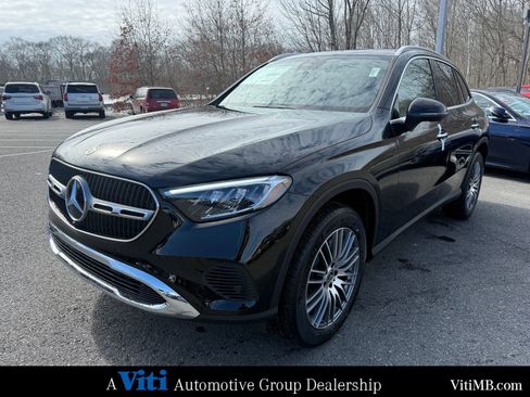 Used 2026 Mercedes-Benz GLC 300 4MATIC image 4