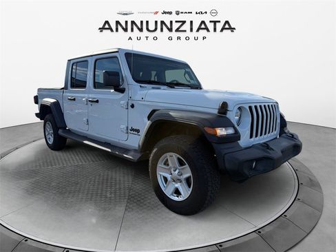 Certified 2020 Jeep Gladiator Sport w/ Quick Order Package 24S image 7