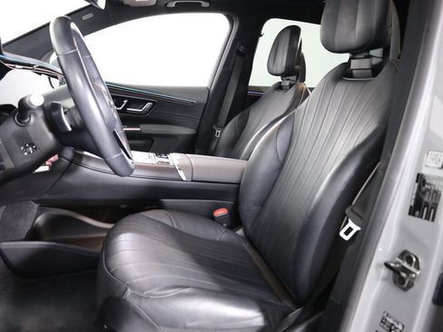 Used 2023 Mercedes-Benz EQS 580 4MATIC SUV image 32
