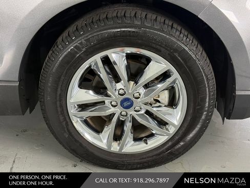 Used 2017 Ford Edge SEL w/ Equipment Group 201A FWD image 10