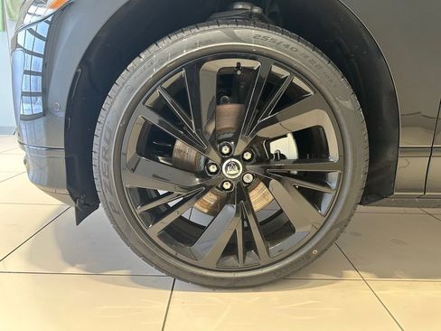 New 2024 Jaguar I-PACE R-Dynamic HSE image 9