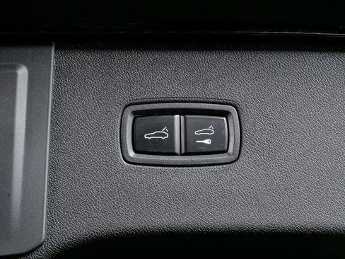 New 2026 Porsche Cayenne GTS image 35