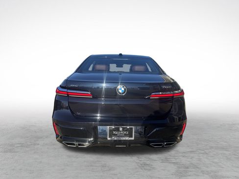 Used 2023 BMW 760i xDrive 760i xDrive image 9