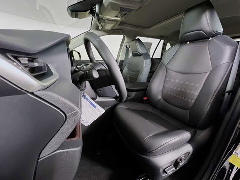 New 2025 Toyota RAV4 Limited image 13