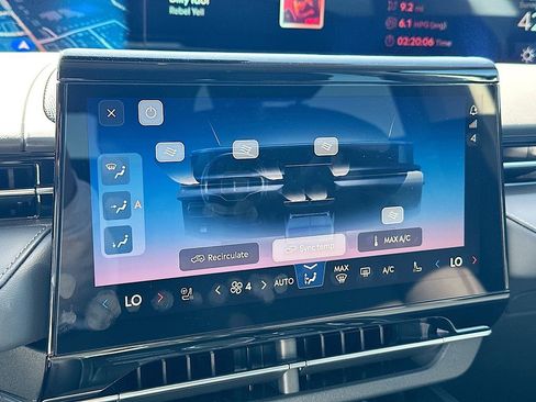 New 2026 Lincoln Nautilus Premier image 14