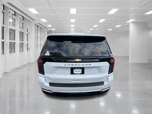 New 2025 Chevrolet Suburban LS image 6