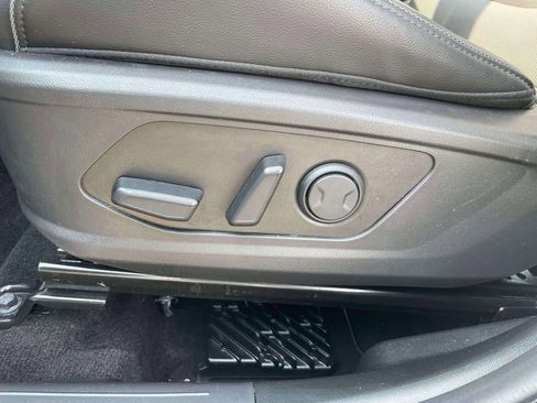 Used 2023 Hyundai Tucson Limited image 18