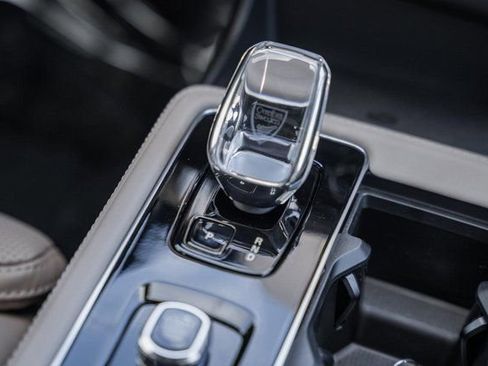 New 2026 Volvo XC90 B6 Ultra image 24